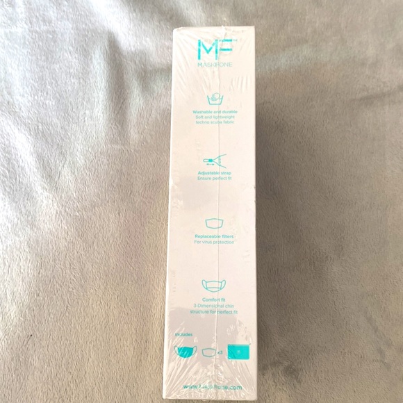 BNIB MASKFONE - M/L - Picture 4 of 4